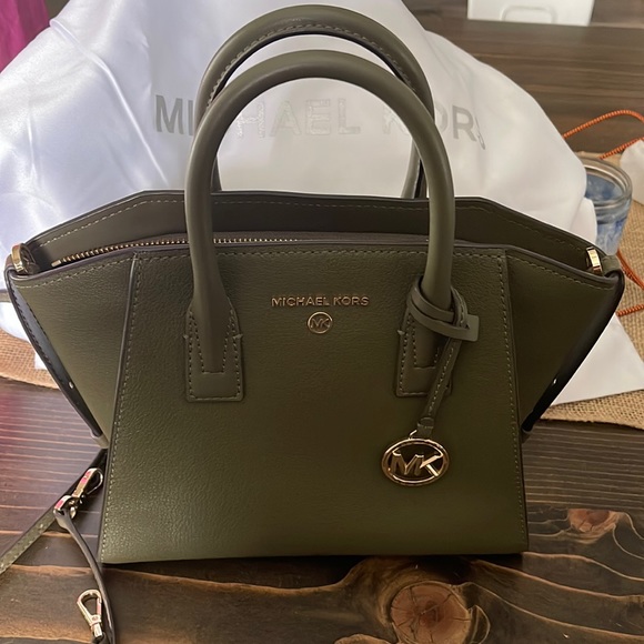 Michael Kors Handbags - Michael Kors. Avril small leather top zip satchel